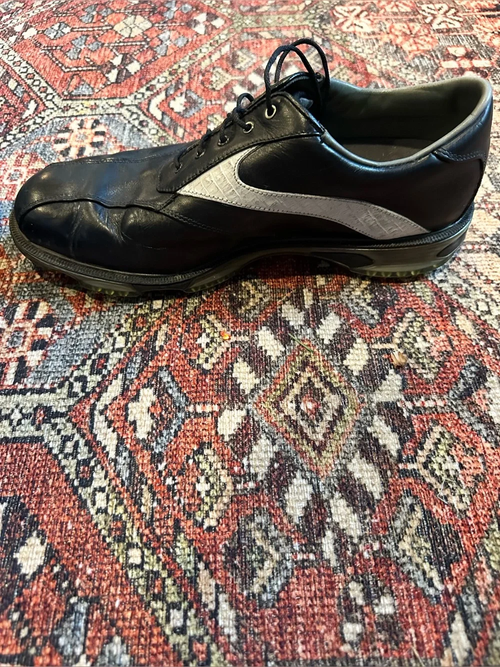 FootJoy DryJoys Tour Golf Shoes - Black & White